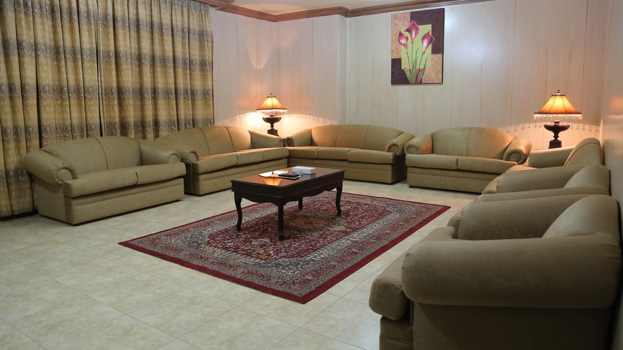 אפרטהוטל Massara House אל חובר מראה חיצוני תמונה